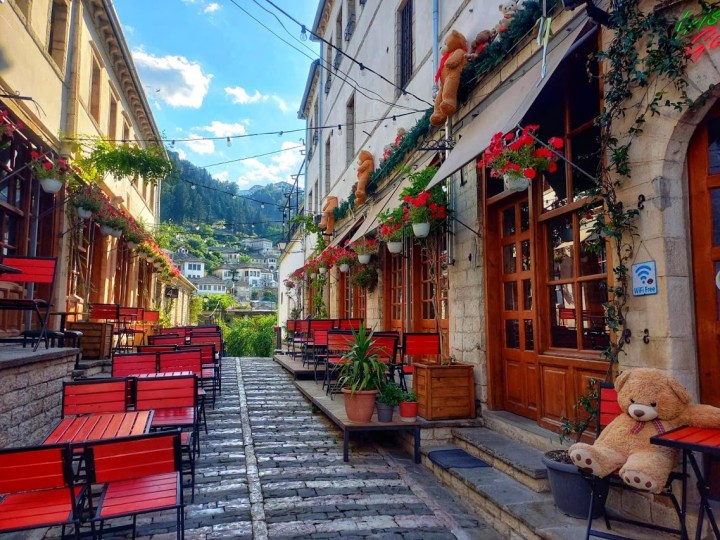 Terase în Gjirokaster Albania