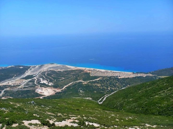 Vedere spre mare din pasul Llogara, Albania