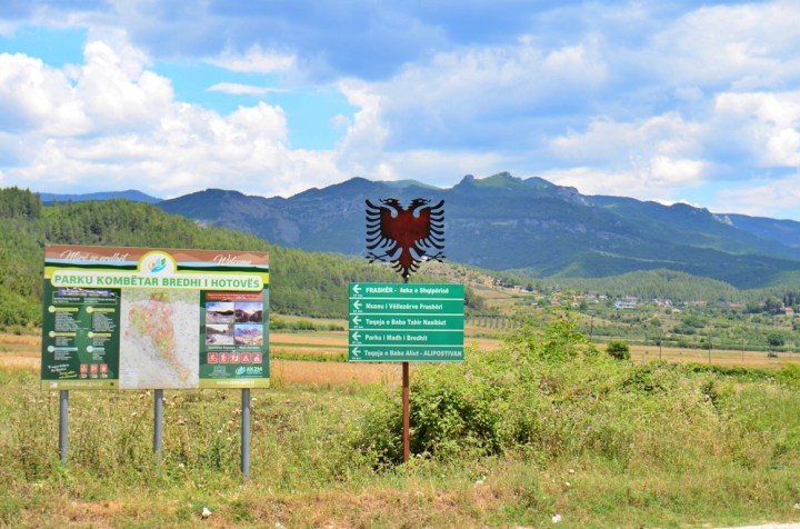 Indicator steag Albania