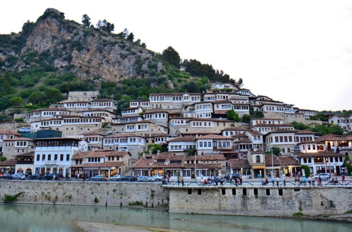 Vedere panoramică Berat Albania