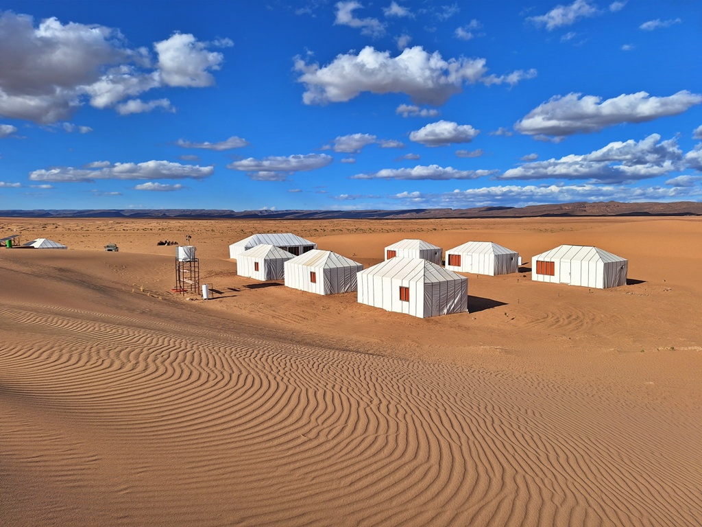 Luxury desert camp in the Sahara
